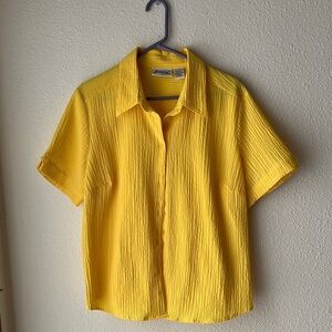 Joanna Collection Sunny Yellow Short-Sleeve Button-Down Shirt